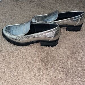 Silver metallic alligator skin mules with heel